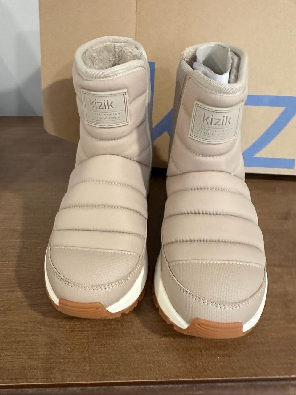 Kizik Juno Mid Boots - New in Box